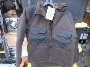 lot 119 image: US MILITARY ISSUED COLD WEATHER SHIRT NSN# 8415012281355 FLEECE WITH ELBOW PATCHES IN SIZE MEDIUM
