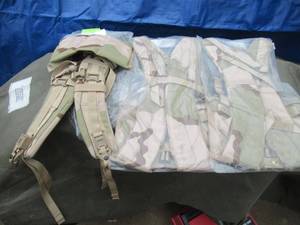 lot 127 image: US MILITARY ISSUED ENHANCED SHOULDER STRAPS NSN# 8465015226487