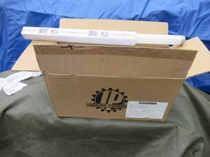 lot 195 image: INDUSTRIAL PERFORMANCE FLUORESCENT LAMPLIGHT BULBS FOR THE MILITARY NSN# 6240005833668 30 PER CASE