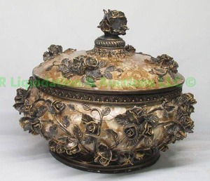 lot 3 image: Ornate rose theme storage bowl with lid