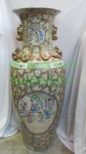lot 5 image: Asian Haitangzun style begonia theme lobed style Palace size vase 49 tall