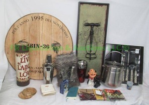 lot 108 image: Assorted wine serving accessories as shown