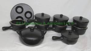 lot 51 image: Technique Flame stoneware soup bowls & Worl Market stoneware cook pot