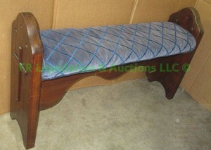 lot 107 image: Vintage church prayer bench solid fir wood, has crack in support arch