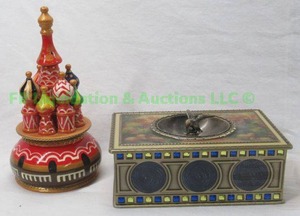 lot 183 image: Russian music boxes, Set of 2