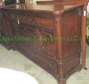lot 188 image: A.R.T. Furniture Warwick Credenza, 67 x 20 x 42