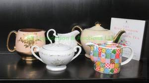 lot 185 image: English afternoon tea service pieces