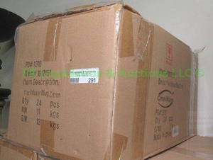 lot 291 image: Infuser tea mug with lid (24 count) In original Boxes
