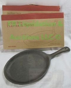 lot 181 image: Cast iron flatiron pan