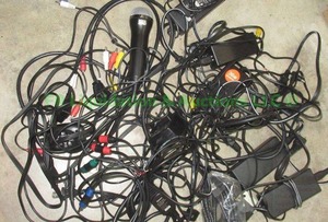 lot 169 image: Assorted gaming and video cords plus