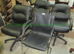 lot 267 image: Office  Reception chairs, 5 count