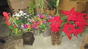 lot 162 image: Assorted artificial flowers & plants