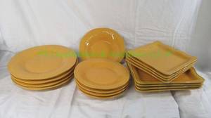 lot 160 image: Certified International Karidesign ceramic serving set