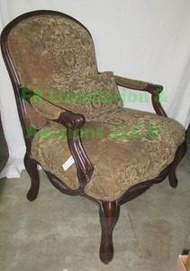 lot 116 image: Henredon accent chair wood frame cabriole legs, matches lot 117