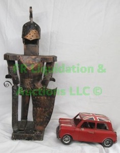 lot 312 image: English toy duo