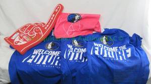 lot 67 image: Dallas Mavericks T shirts & FC Dallas number one hand