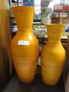 lot 7 image: 2 VASES THE TALLEST 21