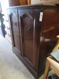 lot 9 image: SOLID WOOD CABINET 33 X 19 X 36