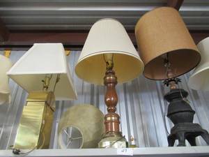 lot 27 image: BRASS LAMP, WOOD LAMP AND METAL BASE DECORATIVE LAMP
