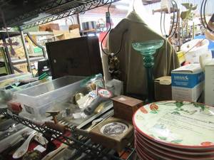 lot 37 image: ASSORTED CORKSCREWS, REFRIGERATOR MAGNETS, 8 PASTA PLATES, CHIME, HANGING MOSQUITO AND MORE