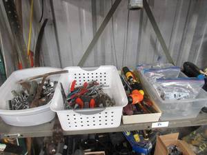 lot 86 image: SOCKETS, SCRWDRIVERS, PLIERS AND MORE