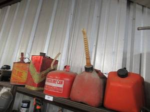 lot 95 image: GAS CANS IN DIFFERENT SIZES