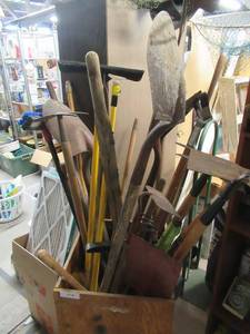 lot 113 image: SHOVELS, HOES, RAKES AND MORE