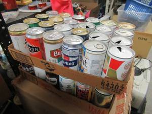 lot 120 image: COLLECTIBLE VINTAGE BEER CANS FROM AROUND THE WORLD 2 CASES