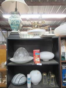 lot 139 image: ASIAN THEMED LAMP, FAN WITH BLADES, VARIOUS OTHER LIGHTING GLOBES AND MORE