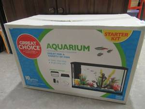 lot 150 image: GREAT CHOICE AQUARIUM 10 GALLON IN BOX