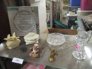 lot 161 image: SHARING PLATE, CERAMIC FIGURES AND GLASSWARE
