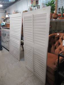 lot 167 image: WOOD BLINDSSHUTTERS 58 X 30 AND 61 X 33 12