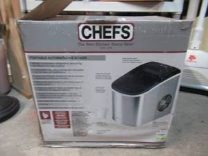 lot 192 image: CHEFS PORTABLE AUTOMATIC ICE-MAKER