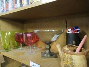 lot 205 image: ROSE GLASSES, GREEN GLASSES AND MORE