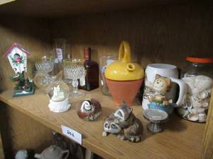 lot 206 image: ASSORTED MINIATURES AND MORE
