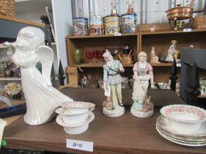 lot 210 image: CERAMIC ANGEL, 2 CERAMIC FIGURES AND SMALL PLATES MADE IN GERMANY