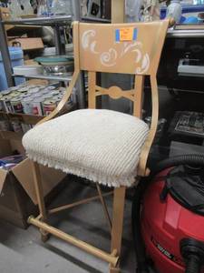 lot 236 image: METAL BAR STOOL 24 TO SEAT AND 39 TO TOP OF BACKING