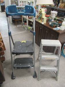 lot 242 image: COSCO STEP LADDER AND 29 ALUMINIUM STEP LADDER