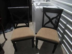 lot 34 image: KD FURNITURE COMPANY 2 MATCHING DINING CHAIRS