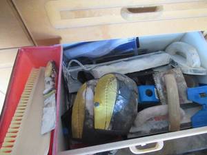 lot 13 image: DRYWALL TROWELS, SEAL APPLICATORS AND TRAYS AND DRAWER FULL OF DRYWALL TOOLS