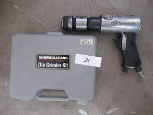 lot 21 image: INGERSOLL RAND PNEUMATIC AIR HAMMER MODEL# 114GQC WITH DIE GRINDER KIT
