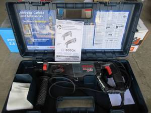 lot 59 image: BOSCH BULLDOG EXTREME 1 SDS-PLUS ROTARY HAMMER MODEL# 11255VSR IN ORIGINAL BOX WITH PAPERWORK