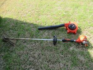 lot 68 image: ECHO HANDHELD BLOWER MODEL# PB-250 AND ECHO STRAIGHT SHAFT WEED TRIMMER MODEL# SRM-225