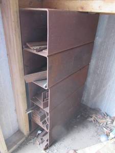 lot 72 image: 18 PIECES OF STEEL TUBING AND WELDING IRON IN VARIOUS SIZES