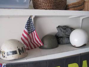 lot 76 image: MILITARY AIR BORNE HELMET, GI HELMET, AND BELL HELMET
