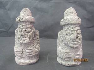lot 27 image: SET OF STONE HANDCARVED BOOKENDS