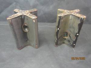 lot 28 image: BOOKENDS