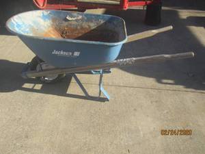 lot 40 image: JACKSON PROFESSIONAL TOOLS PRO GRADE WHEEL BARREL