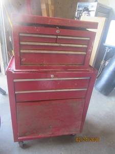 lot 41 image: 2 PIECE TOOL BOX TOP AND BOTTOM WITH CONTENTS