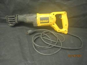 lot 48 image: DEWALT DW304P RECIPROCATING SAW TESTED AND WORKS